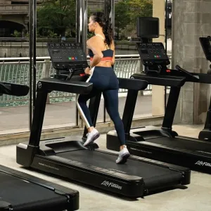 Бігова доріжка Life Fitness Integrity D з консоллю SL (ICLST DSL) - фото 68822