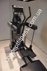 Крос-тренажер Technogym Vario 700 LED - фото 1