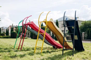 Дитяча гірка 2,2 м з металевою драбиною висота 1,2 м (різні кольори) (600.000.000.000.012) - фото 105030